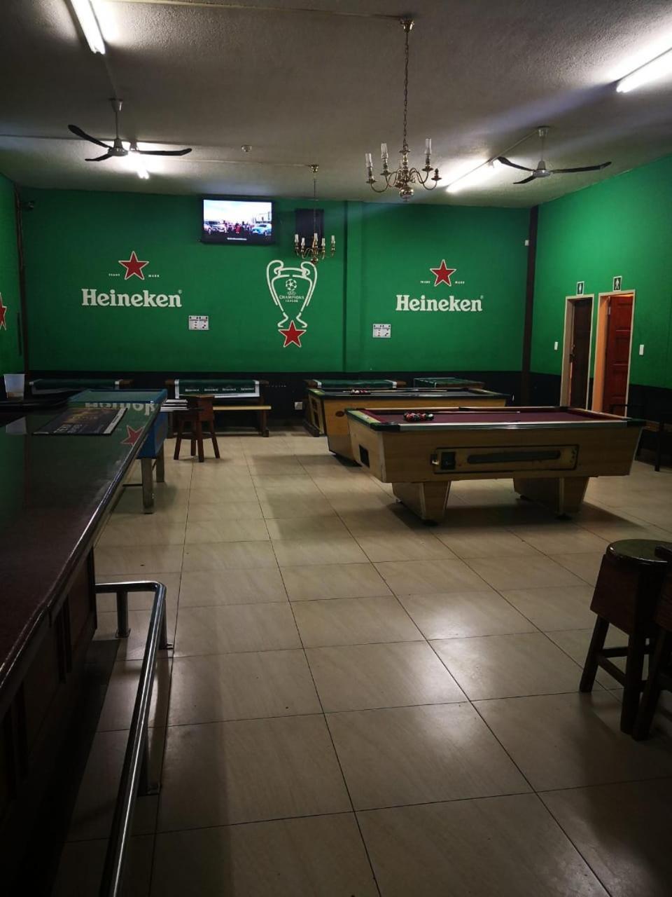 Victoria Hotel Претория Экстерьер фото